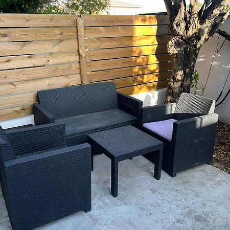 Appart Toulousaine Avec Patio Rdc Aucamville エクステリア 写真